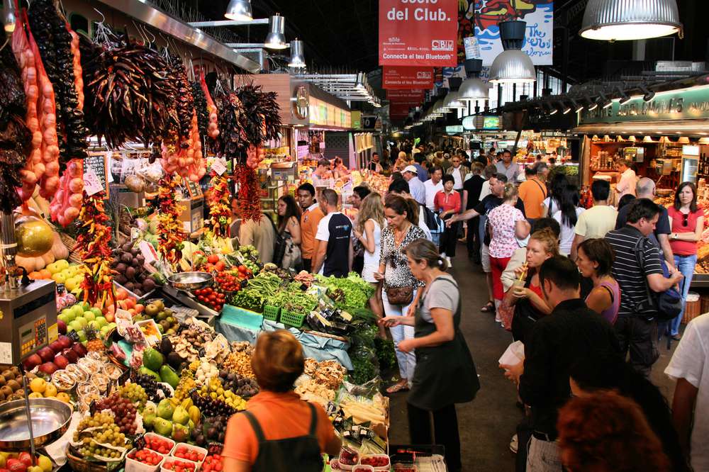 Blending Into a Crowd to Avoid Detection – Modern Survivalist Pointers